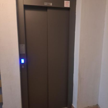 ノヴィ・サドStan Na Dan 021アパートメント エクステリア 写真